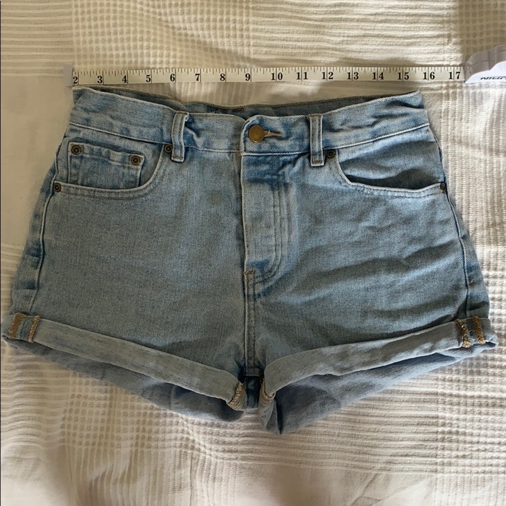 Mid rise denim shorts